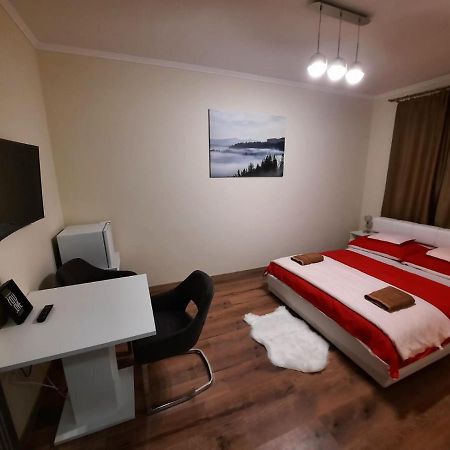 Borostyan Panzio Bed & Breakfast Дебрецен Екстериор снимка