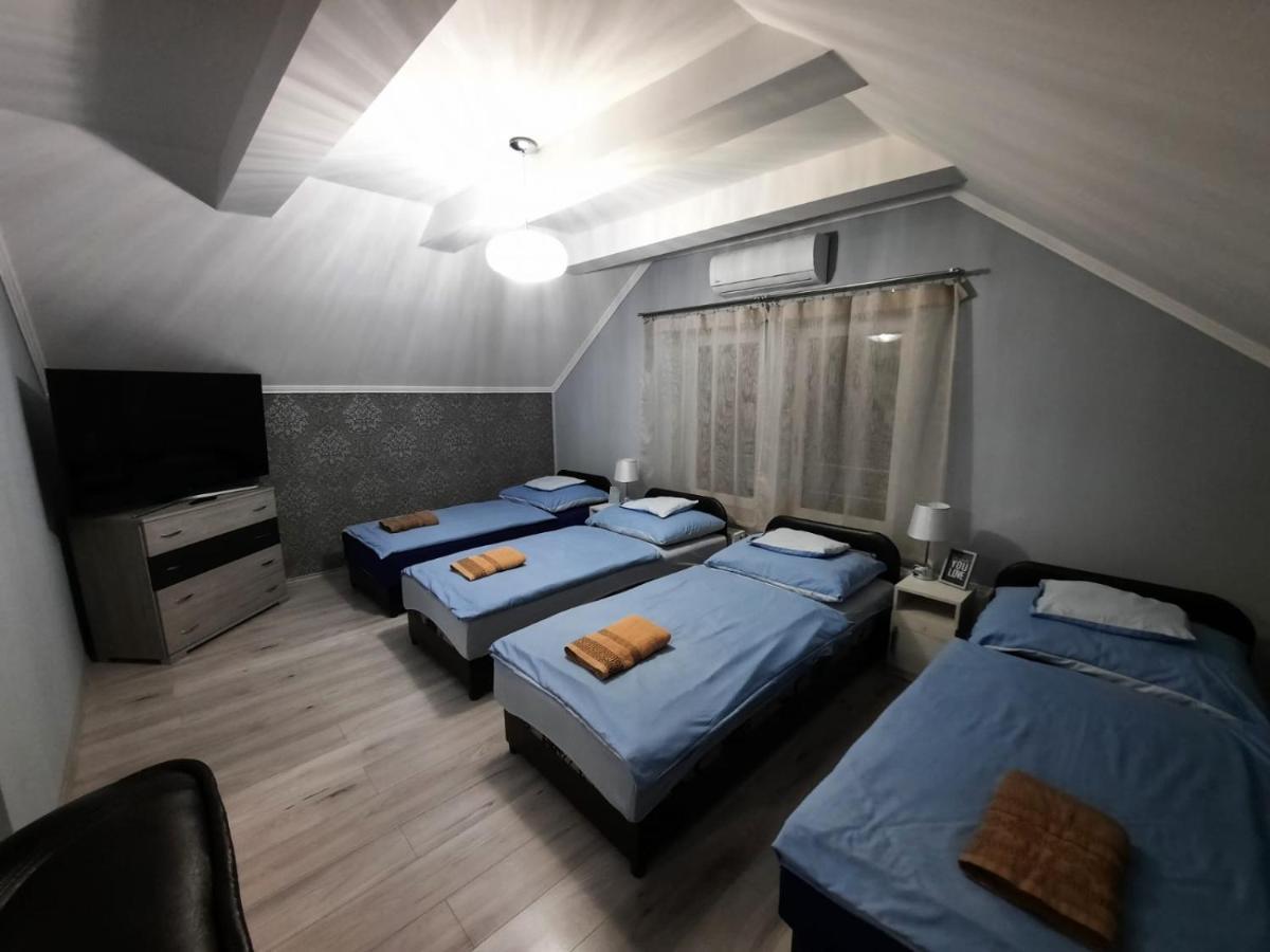 Borostyan Panzio Bed & Breakfast Дебрецен Екстериор снимка