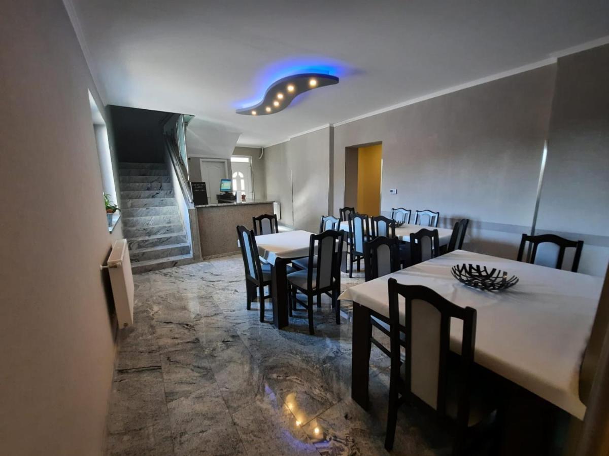 Borostyan Panzio Bed & Breakfast Дебрецен Екстериор снимка