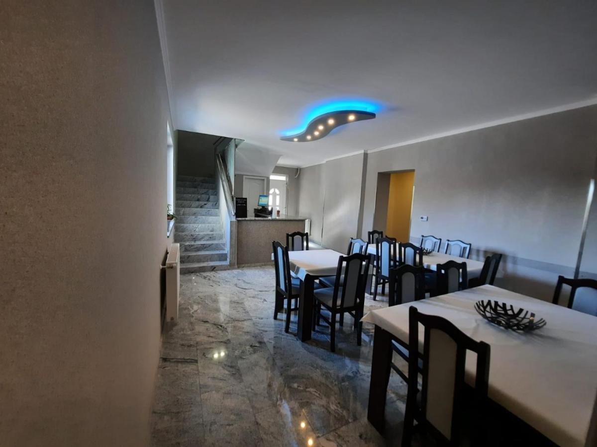 Borostyan Panzio Bed & Breakfast Дебрецен Екстериор снимка