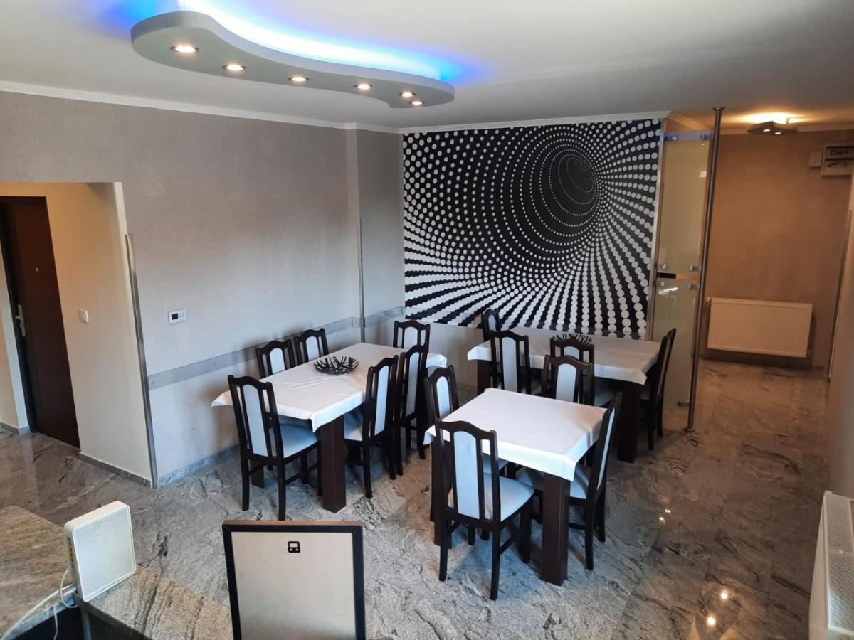 Borostyan Panzio Bed & Breakfast Дебрецен Екстериор снимка