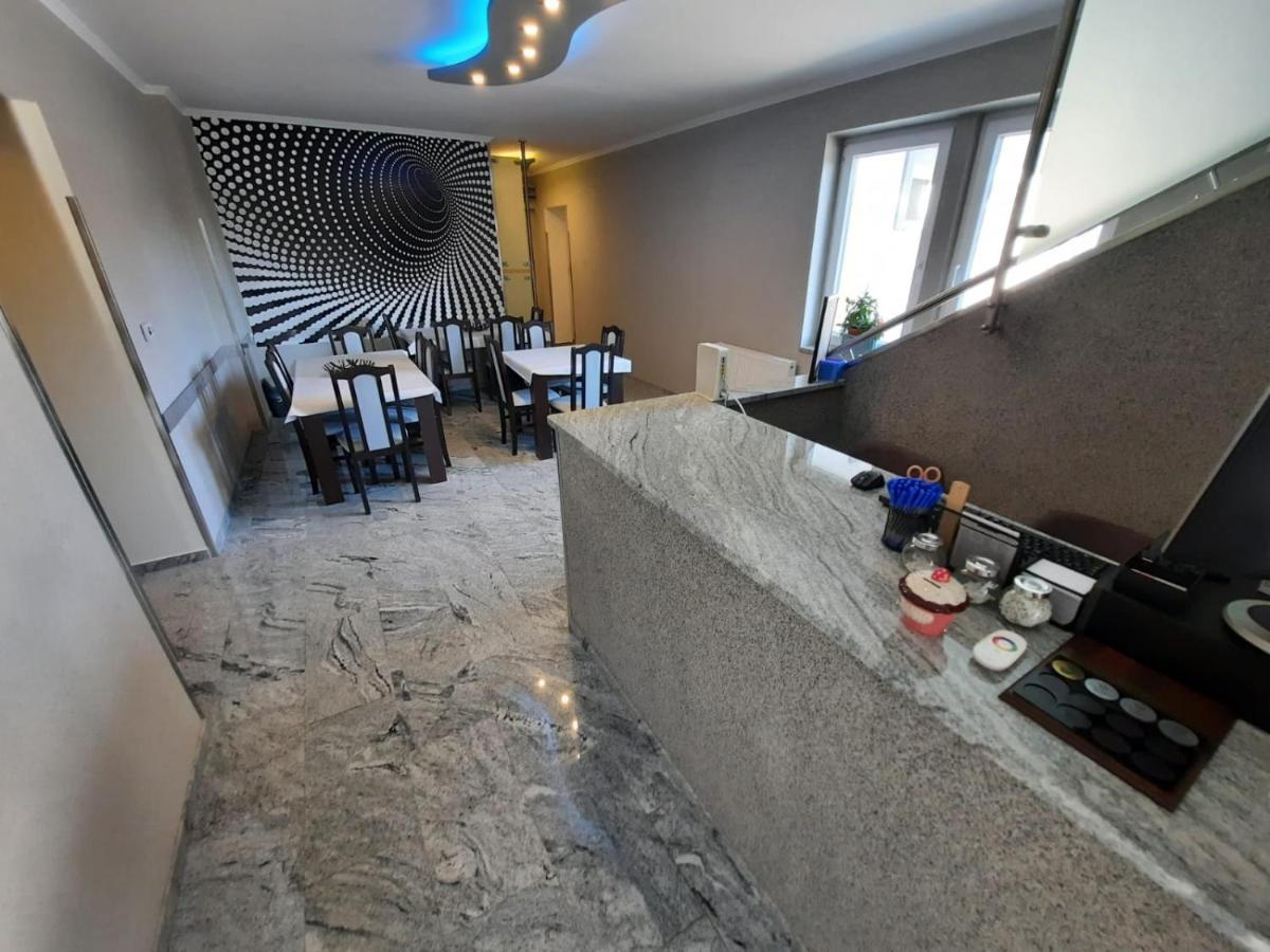 Borostyan Panzio Bed & Breakfast Дебрецен Екстериор снимка