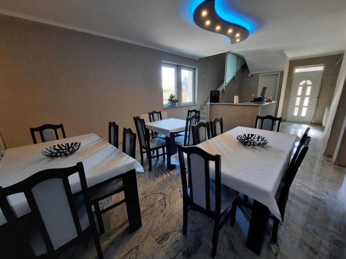 Borostyan Panzio Bed & Breakfast Дебрецен Екстериор снимка