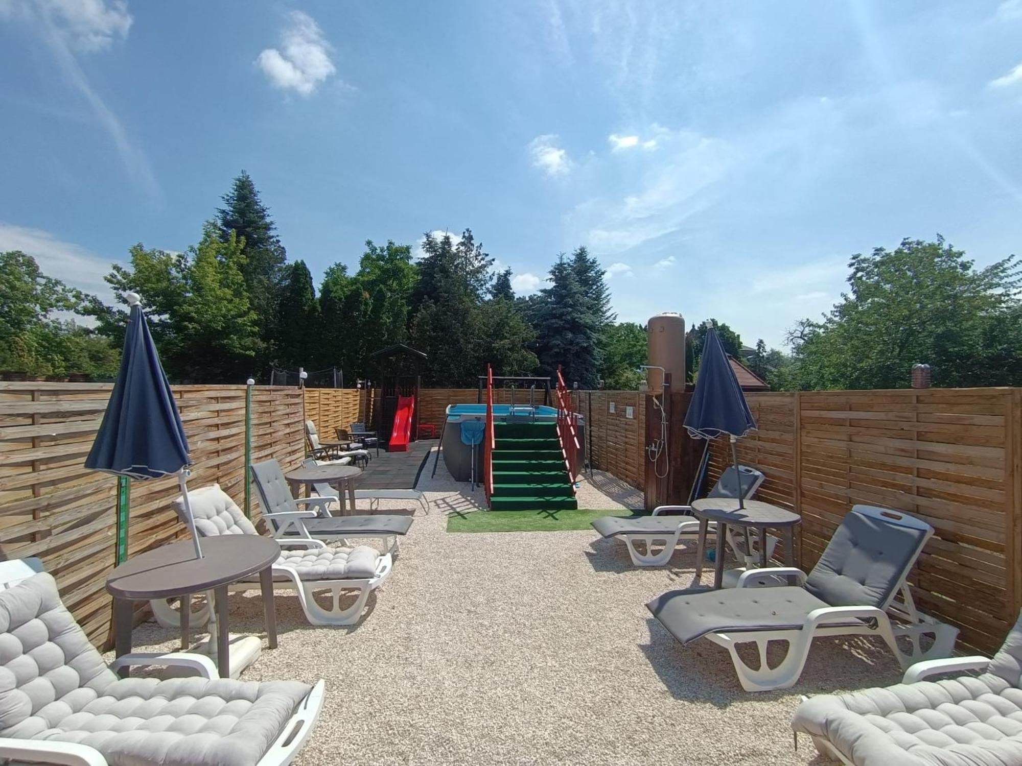 Borostyan Panzio Bed & Breakfast Дебрецен Екстериор снимка