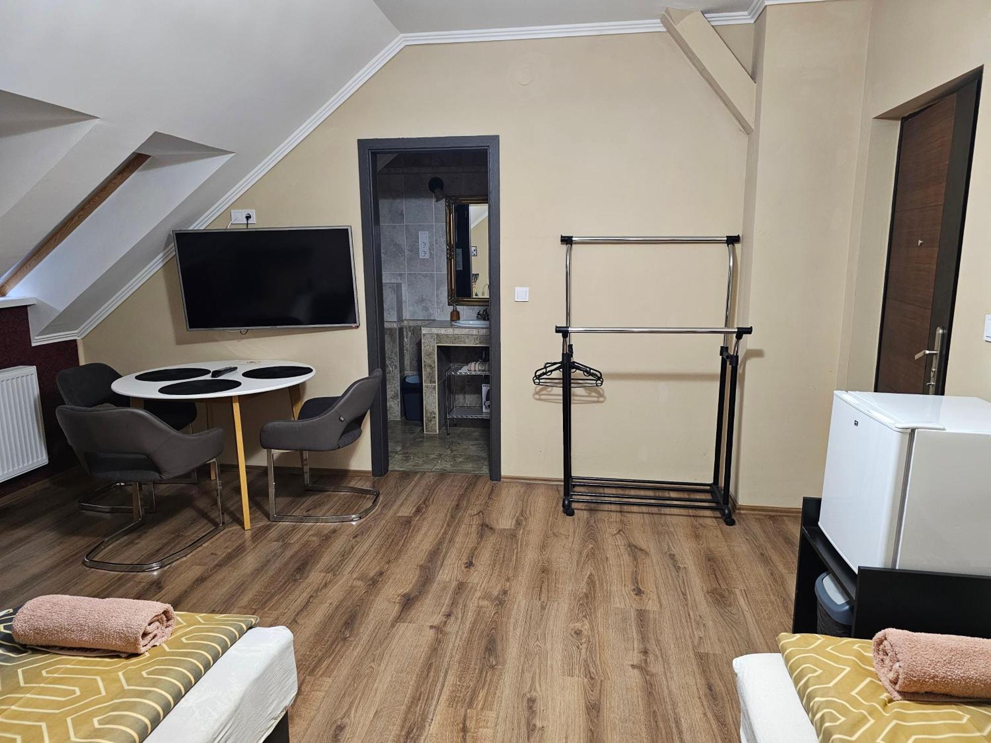 Borostyan Panzio Bed & Breakfast Дебрецен Екстериор снимка