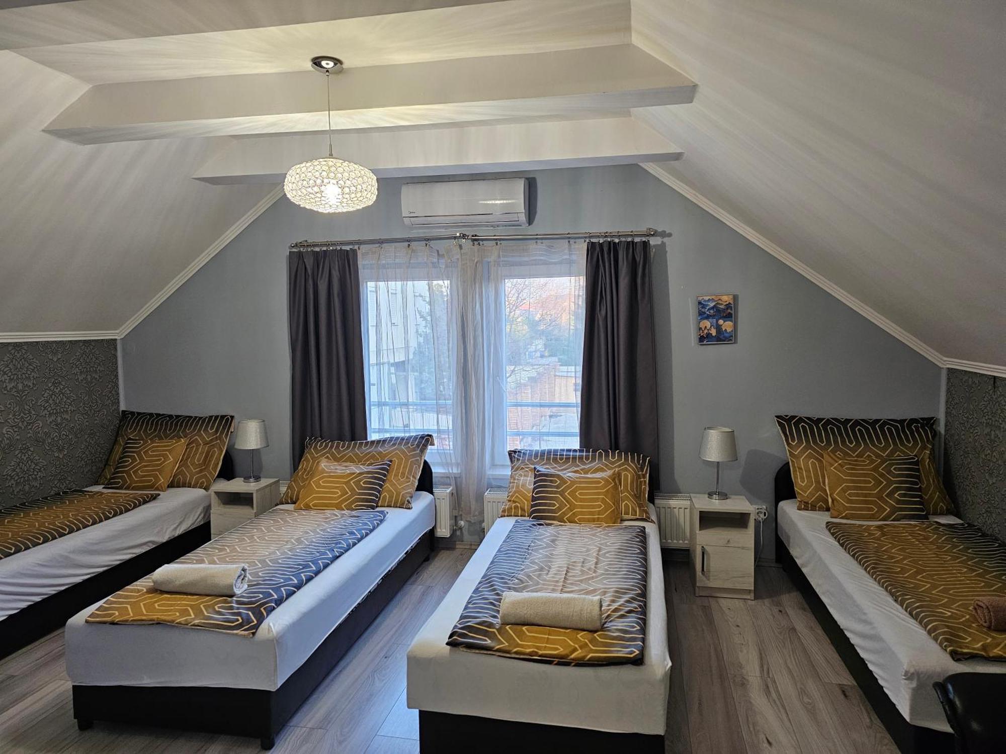 Borostyan Panzio Bed & Breakfast Дебрецен Екстериор снимка