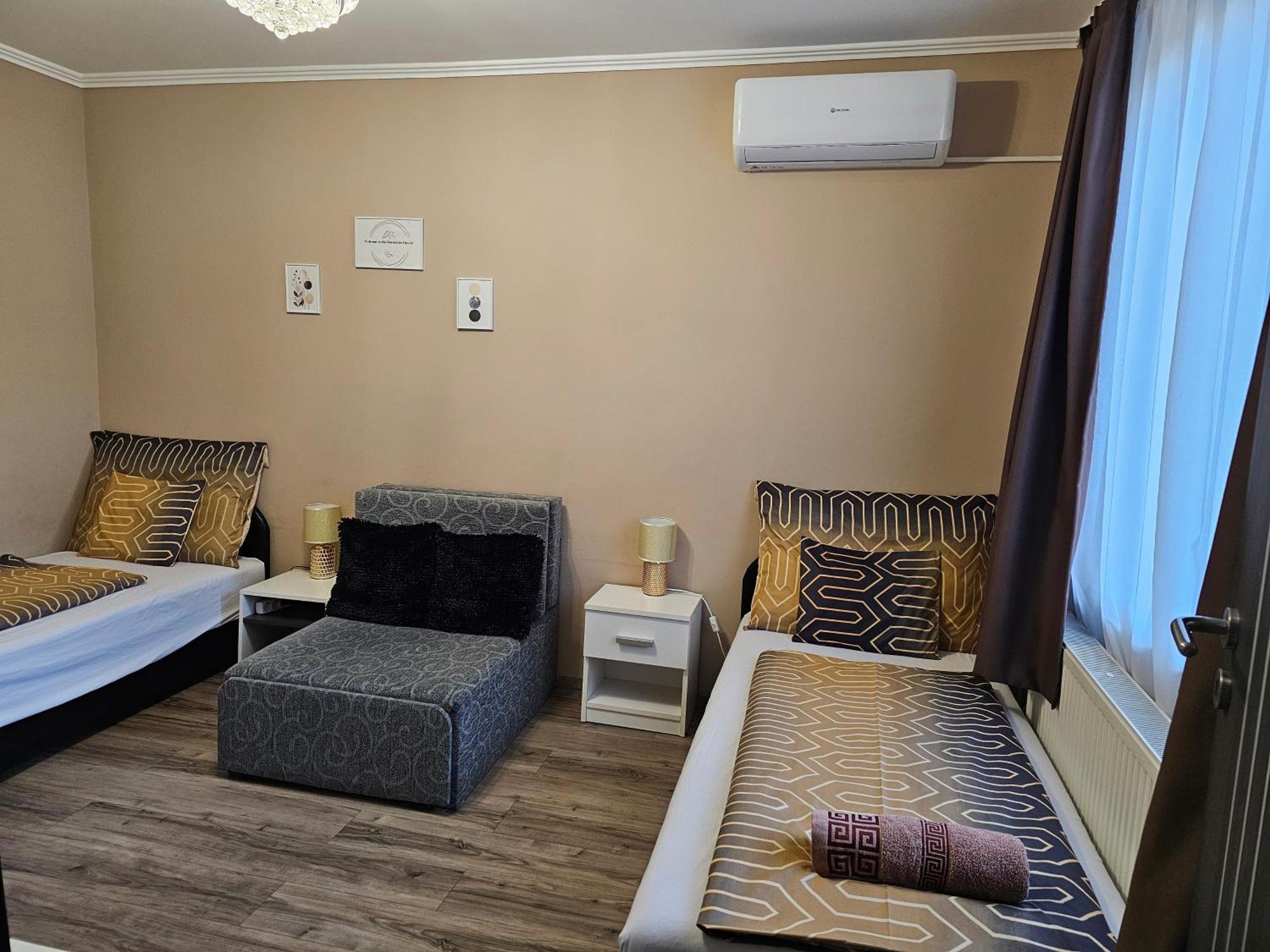 Borostyan Panzio Bed & Breakfast Дебрецен Екстериор снимка
